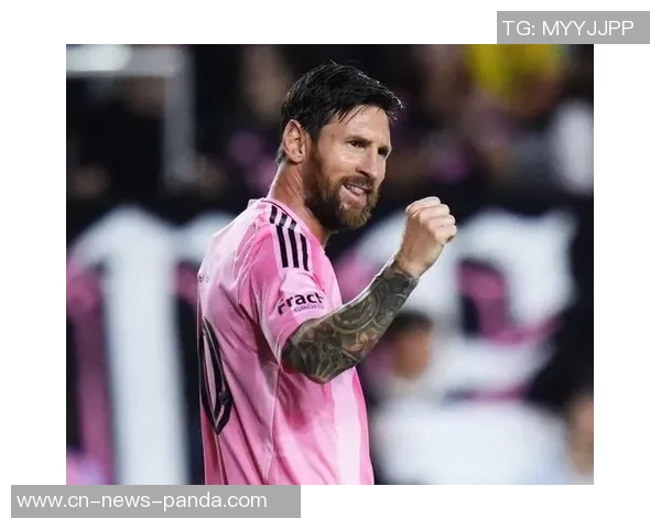 梅西球衣不够用对方前锋主动脱衣赠予展现友谊精神