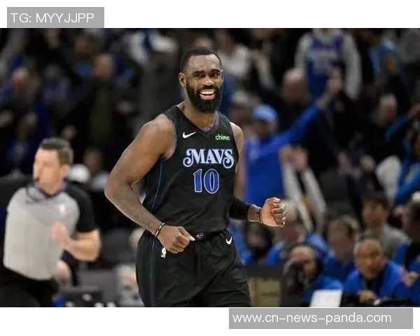 小哈达威火力全开14投8中砍下23分3篮板三分球11投7中展现实力 小哈达威火力全开14投8中砍下23分3篮板三分球11投7中展现实力