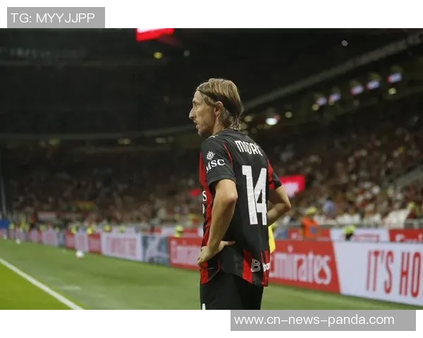 苏西奇谈与莫德里奇的竞争与学习经历在米兰城的成长之路 苏西奇谈与莫德里奇的竞争与学习经历在米兰城的成长之路